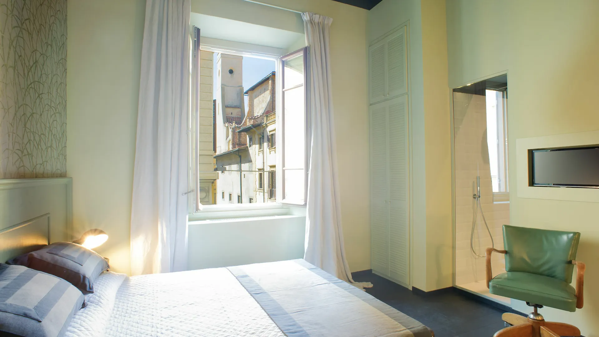 Arnobio Florence Suites 3*,