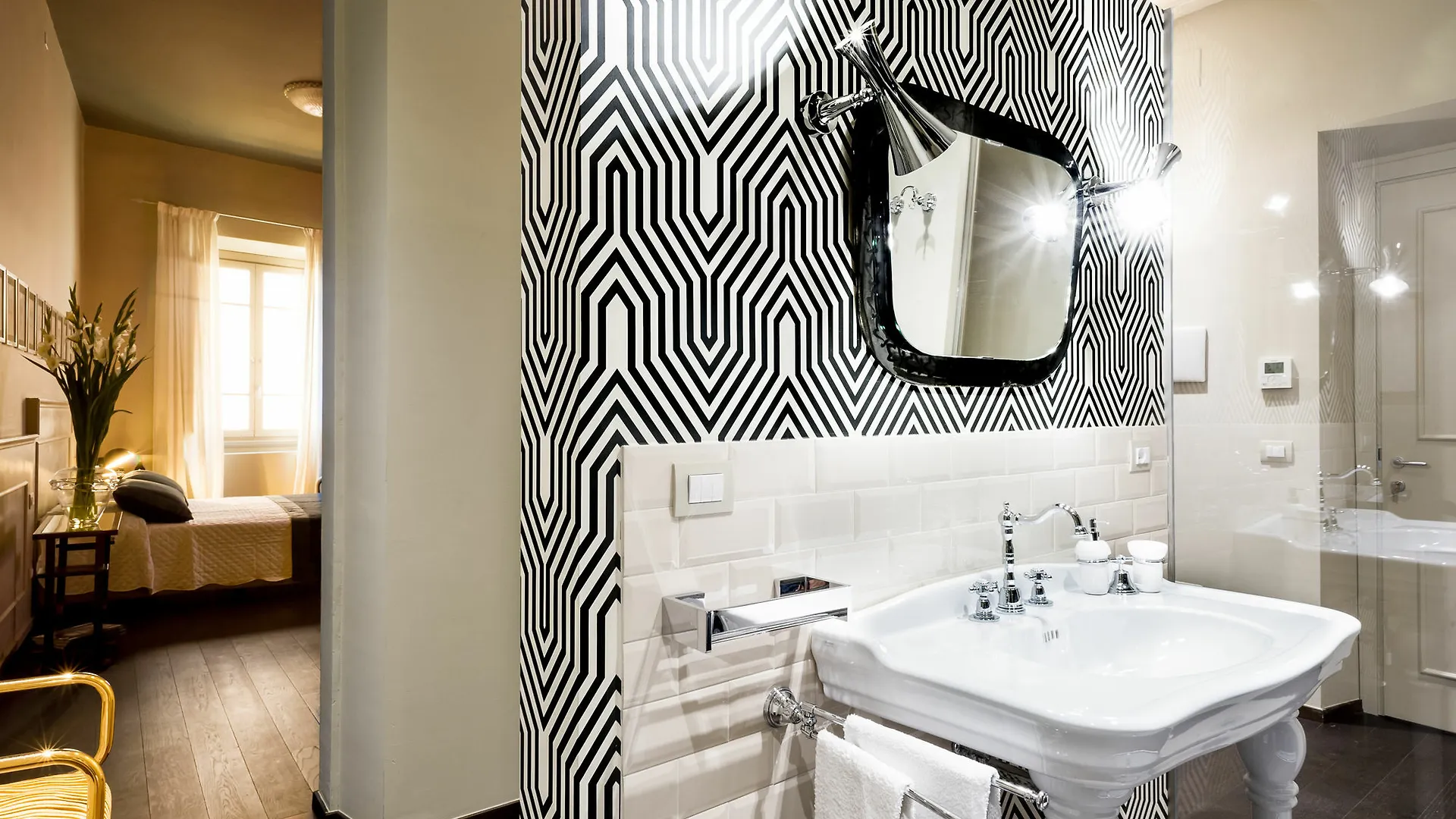 *** Гостевой дом Arnobio Florence Suites Италия